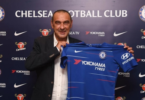 Oficialu: "Chelsea" trenerio vairą perima M. Sarri