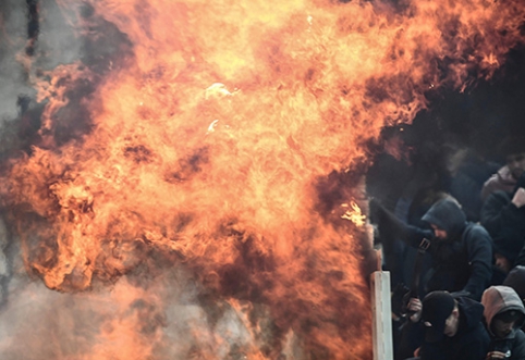 Atėnuose į "Ajax" fanus mestas Molotovo kokteilis