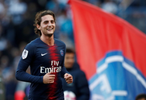 Spauda: aiškėja su "Barcelona" rankomis sukirtusio A.Rabiot atlyginimas