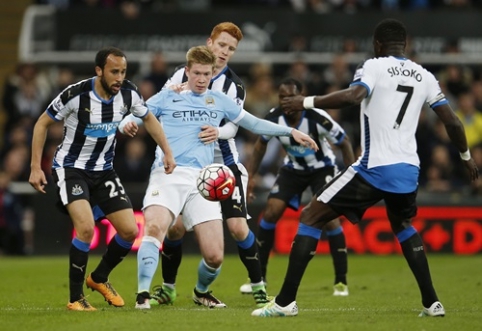 Buvęs "Man Utd" vadovas taikosi perimti "Newcastle" ekipą