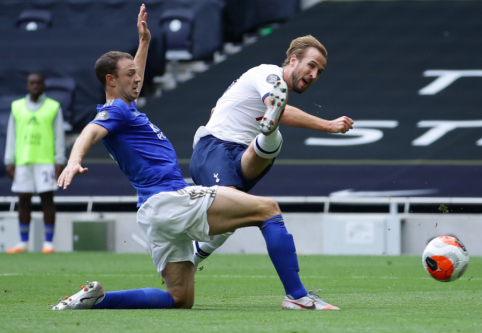 „Tottenham“ sudavė skaudų smūgį „Leicester“ ekipai