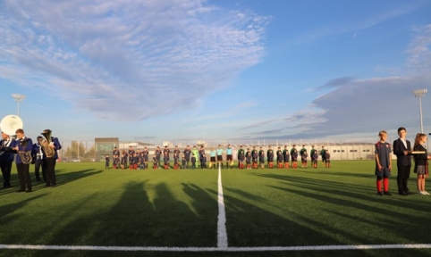 Garliavoje iškilmingai atidarytas futbolo stadionas