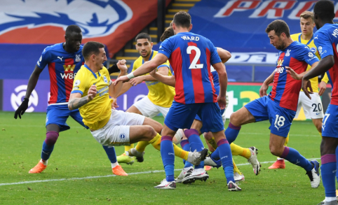 „Sheffield Utd“ ir „Fulham“ iškovojo pirmuosius taškus, „Brighton“ išsigelbėjo mače su „Crystal Palace“