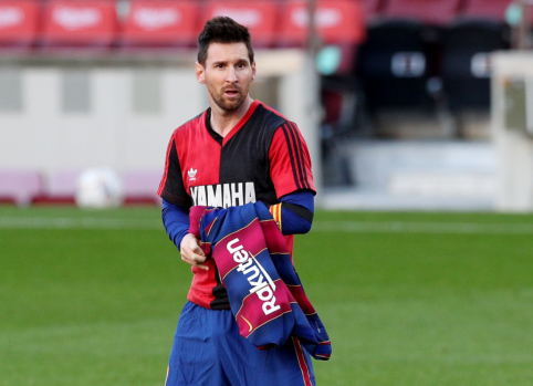 D. Maradoną pagerbęs L. Messi užtraukė baudą „Barcelona“ ekipai