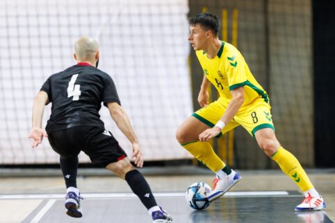 Futsal rinktinė išvykoje nusileido italams