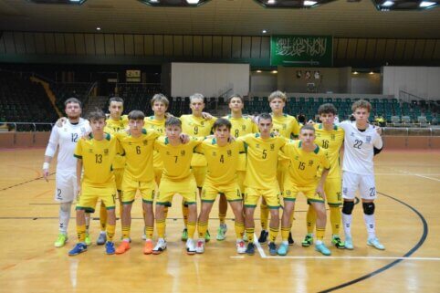 Vaikinų U19 futsal rinktinė atsakomosiose rungtynėse neišsaugojo persvaros