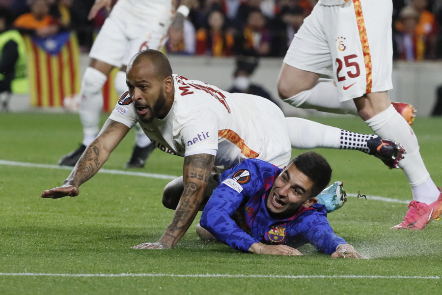 EL: „Barca“ namuose nesugebėjo įveikti „Galatasaray“ ekipos